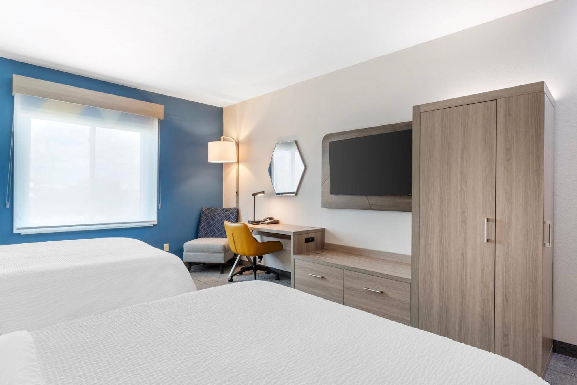 Holiday Inn Express Hotel And Suites Alice By Ihg Exterior foto