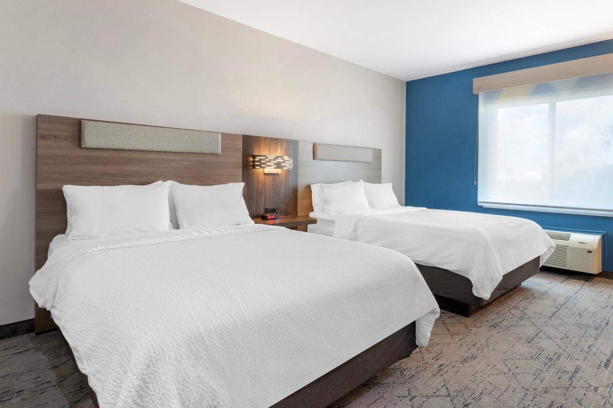 Holiday Inn Express Hotel And Suites Alice By Ihg Exterior foto