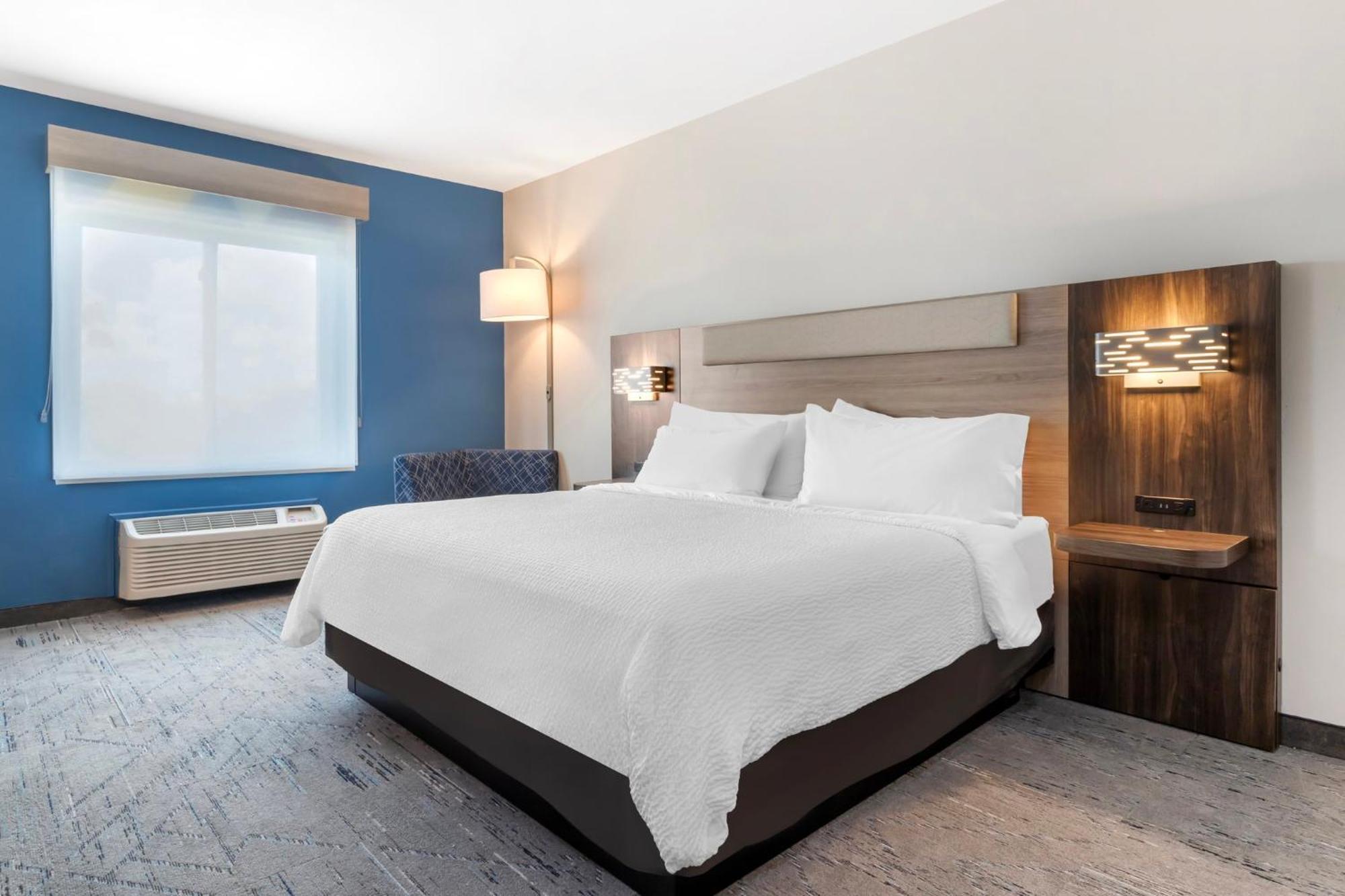 Holiday Inn Express Hotel And Suites Alice By Ihg Exterior foto