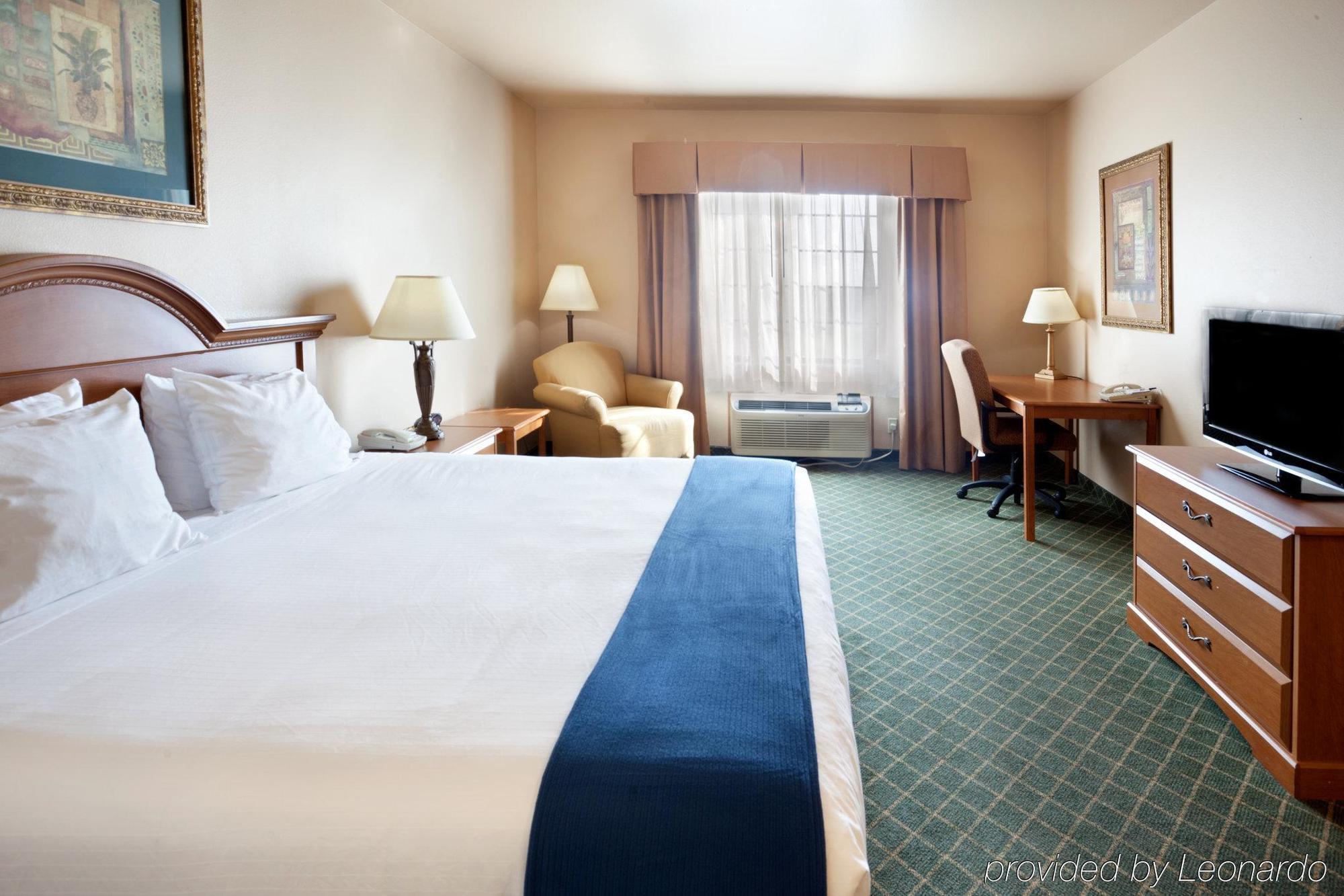 Holiday Inn Express Hotel And Suites Alice By Ihg Quarto foto